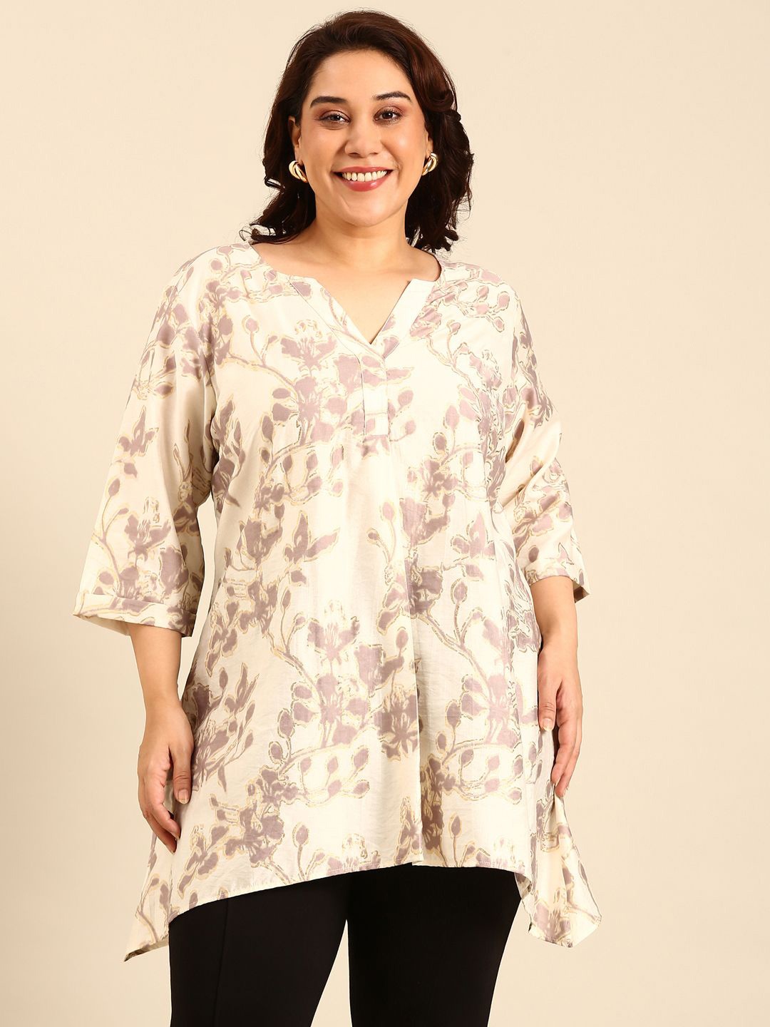 

The Pink Moon Women Printed A-line Longline Tunic, Off white