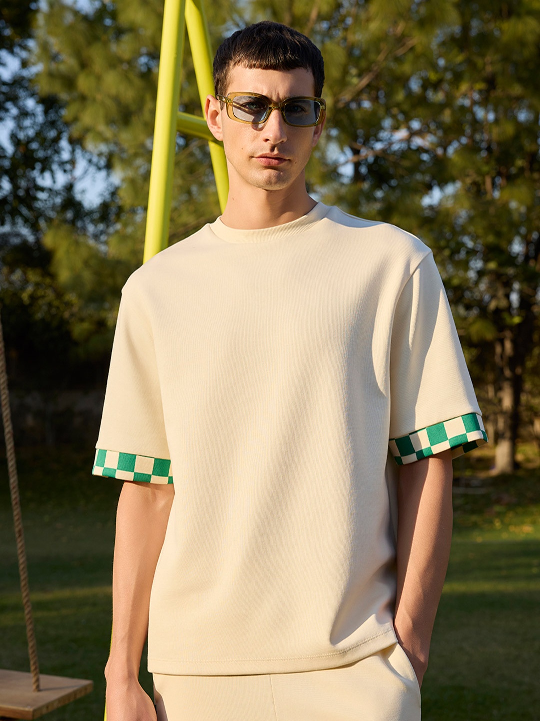 

Muvazo Heritage Grid Printed T-Shirt & Shorts Co-Ord Set, Off white