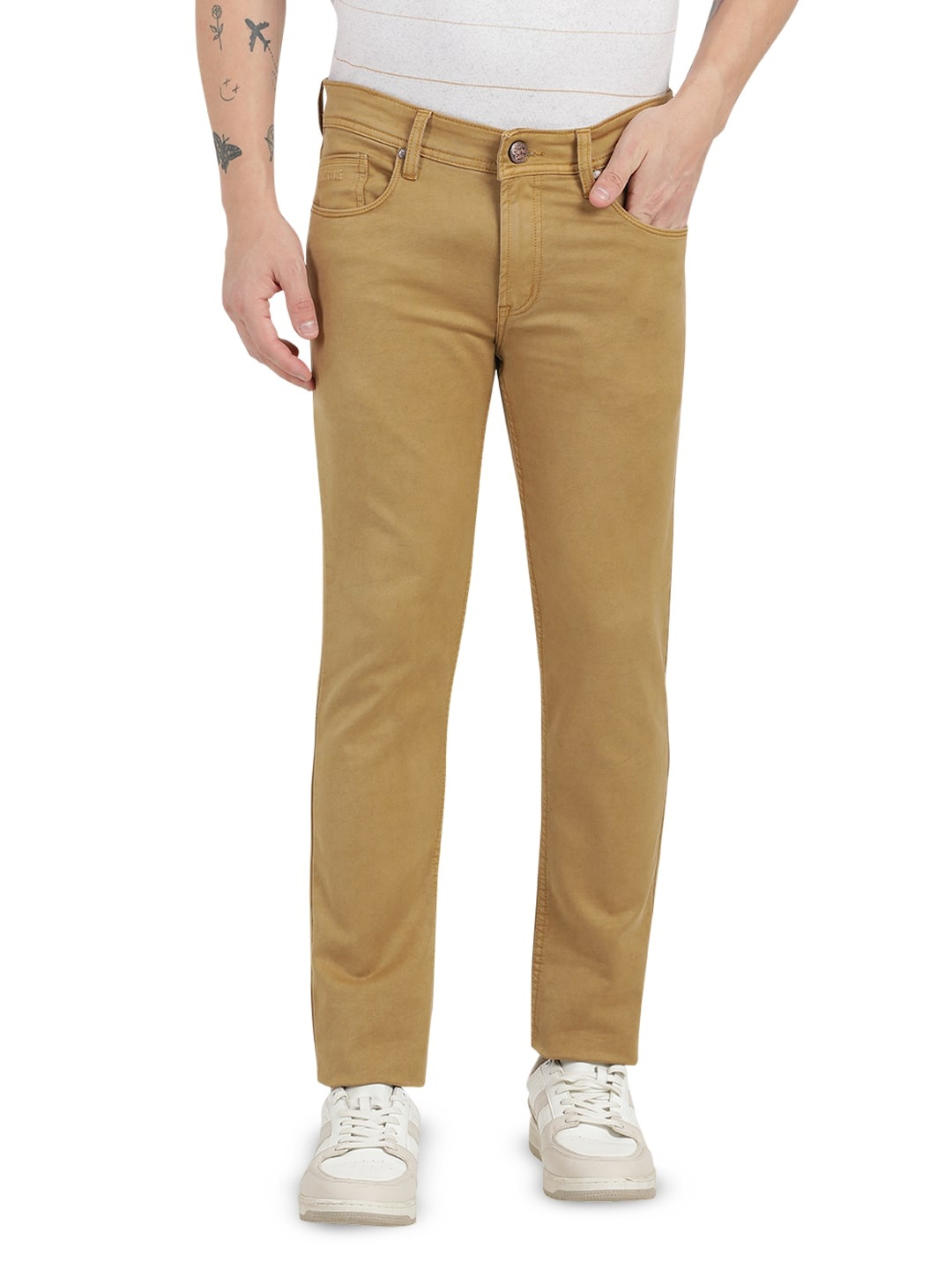 

Clarke Gable Men Skinny Fit Mildly Distressed Stretchable Jeans, Brown