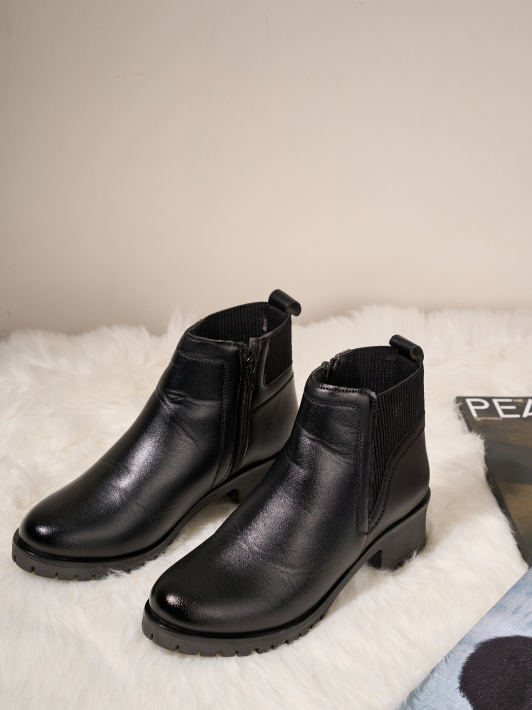 

ID Women Zipper Ankle Boots, Black