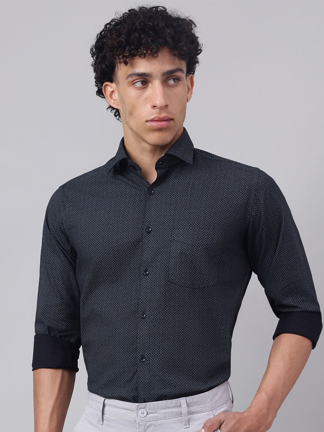

Richlook Men Comfort Opaque Casual Shirt, Black