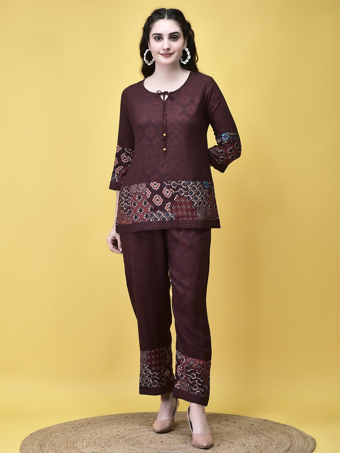 

Shree Ajrakh Printed Round Neck Tunic & Trouser, Maroon