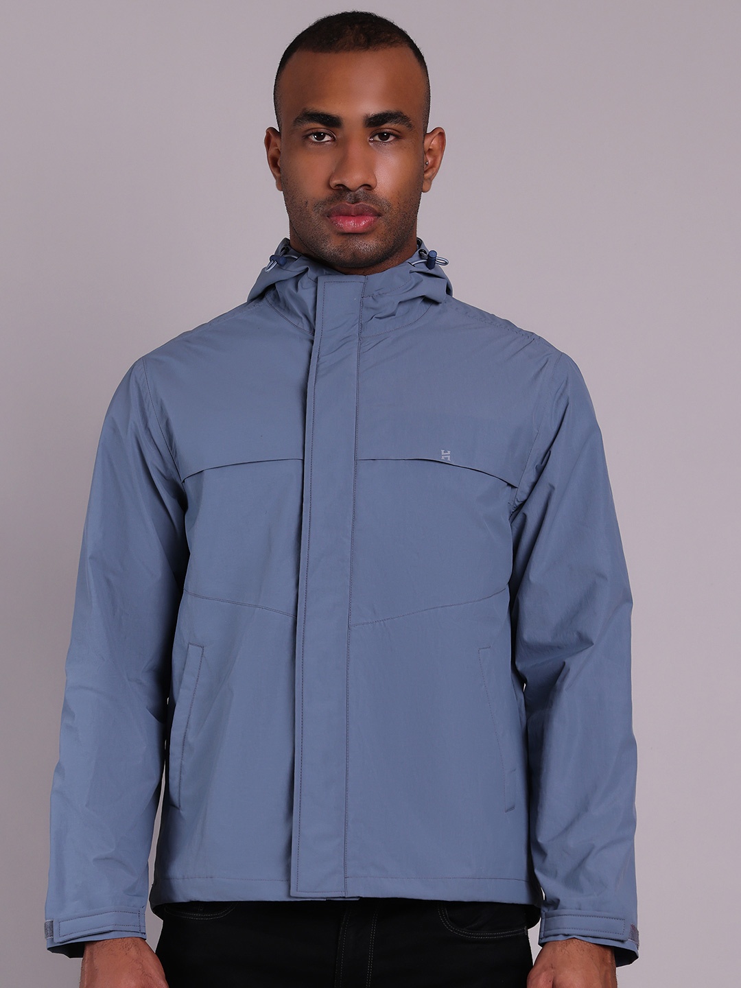 

HOUSE OF VEDAS Men Windcheater and Water Resistant Outdoor Sporty Jacket, Blue