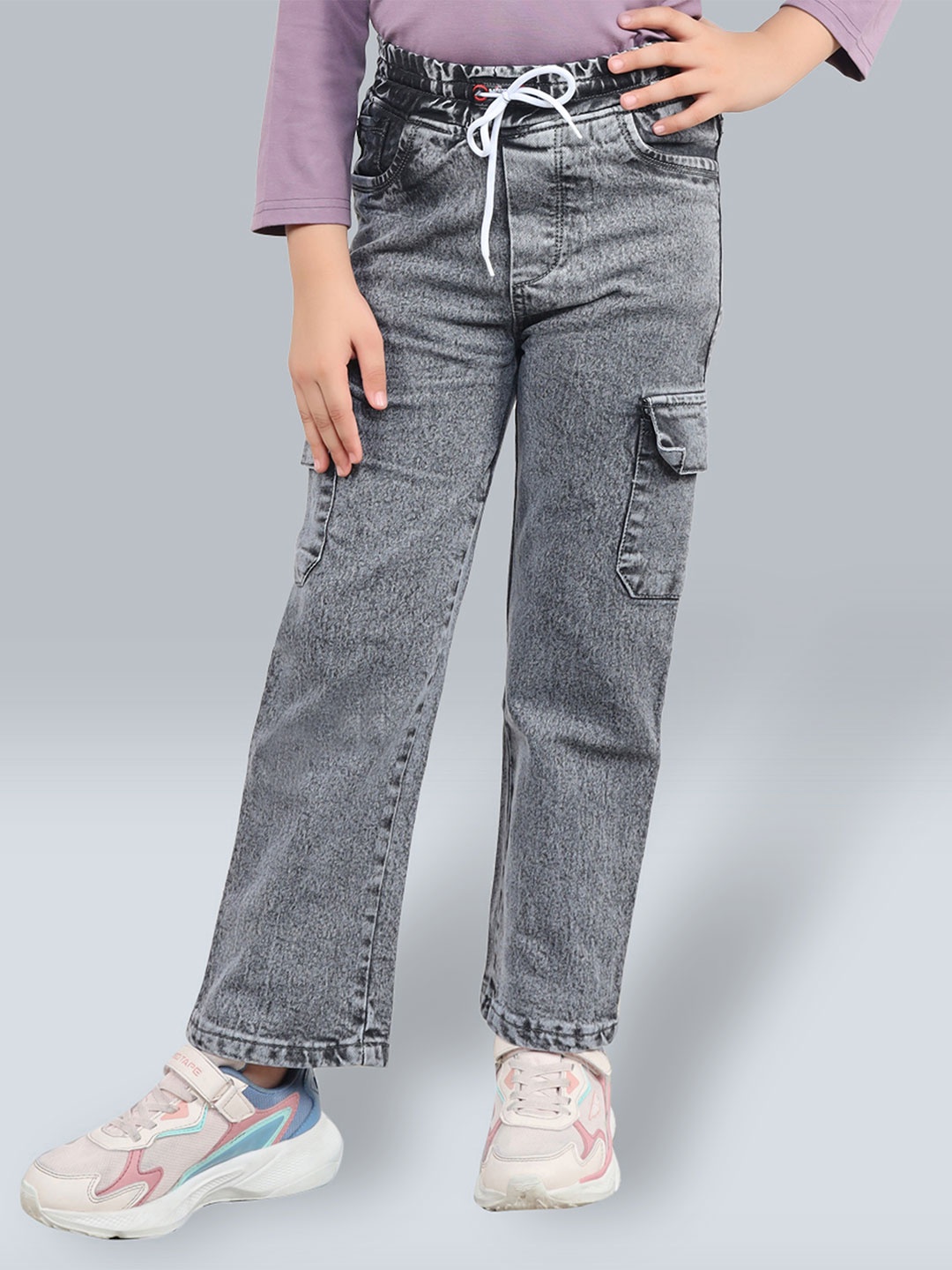 

Killer Girls Straight Fit Mildly Distressed Heavy Fade Jeans, Grey