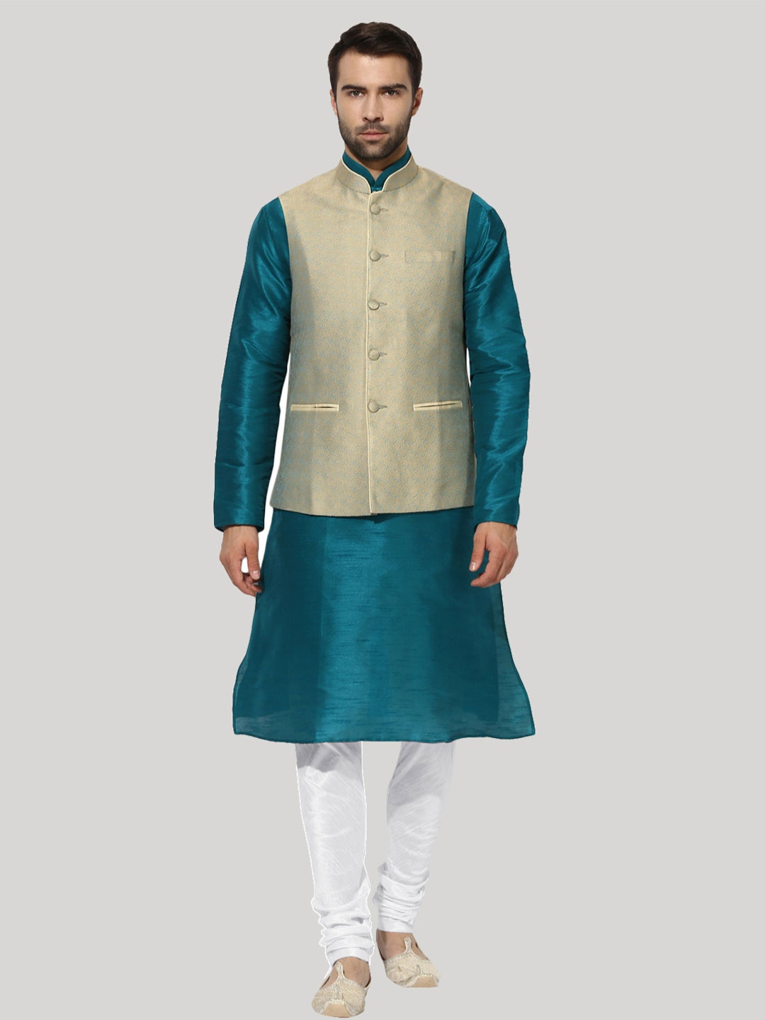 

KISAH Mandarin Collar Kurta And Churidar With Jacket, Green
