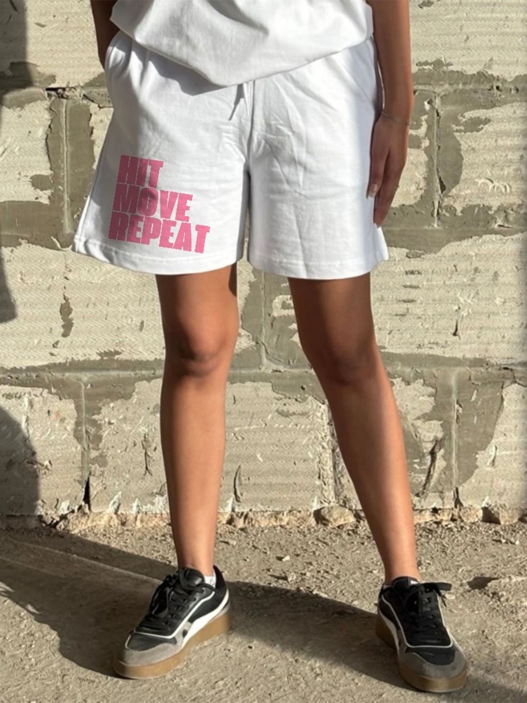 

TheBTclub Men Printed Graphic Shorts, White