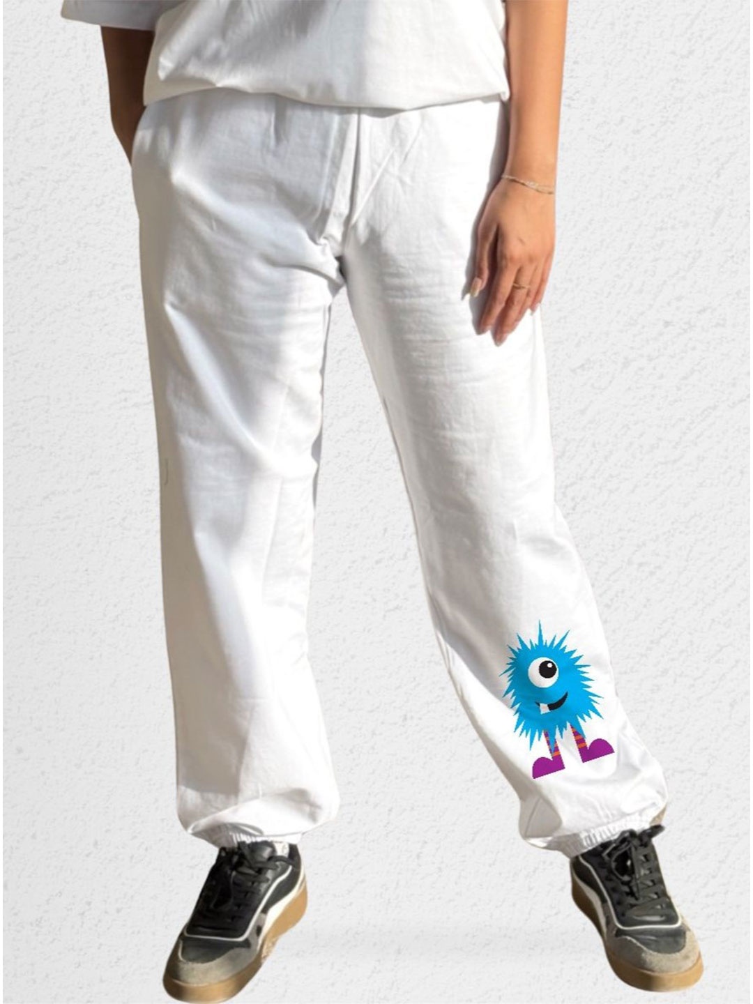 

TheBTclub Men Printed Joggers Trousers, Black