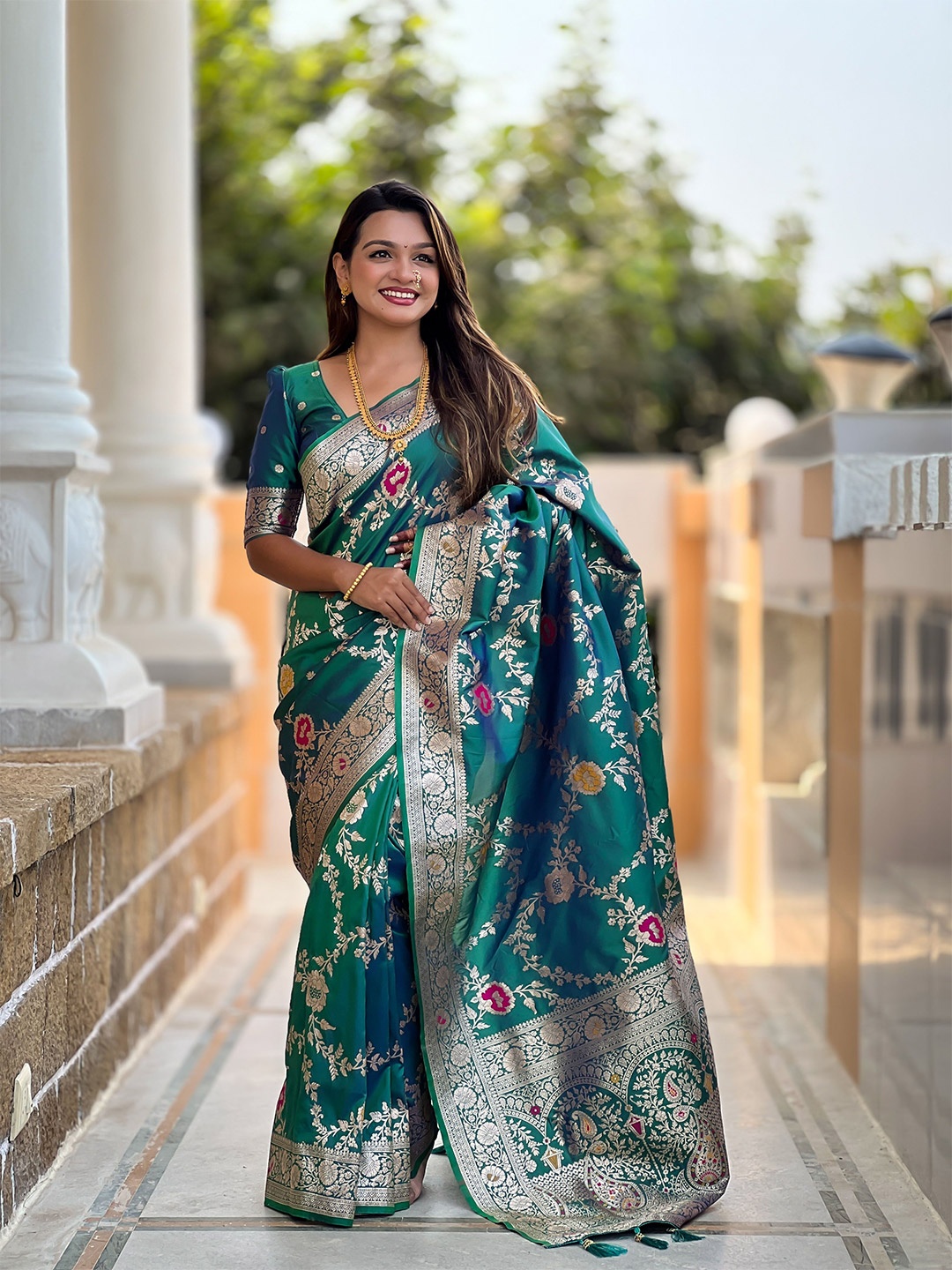 

Divyadham Textiles Ethnic Motifs Woven Design Zari Pure Silk Banarasi Saree, Turquoise blue