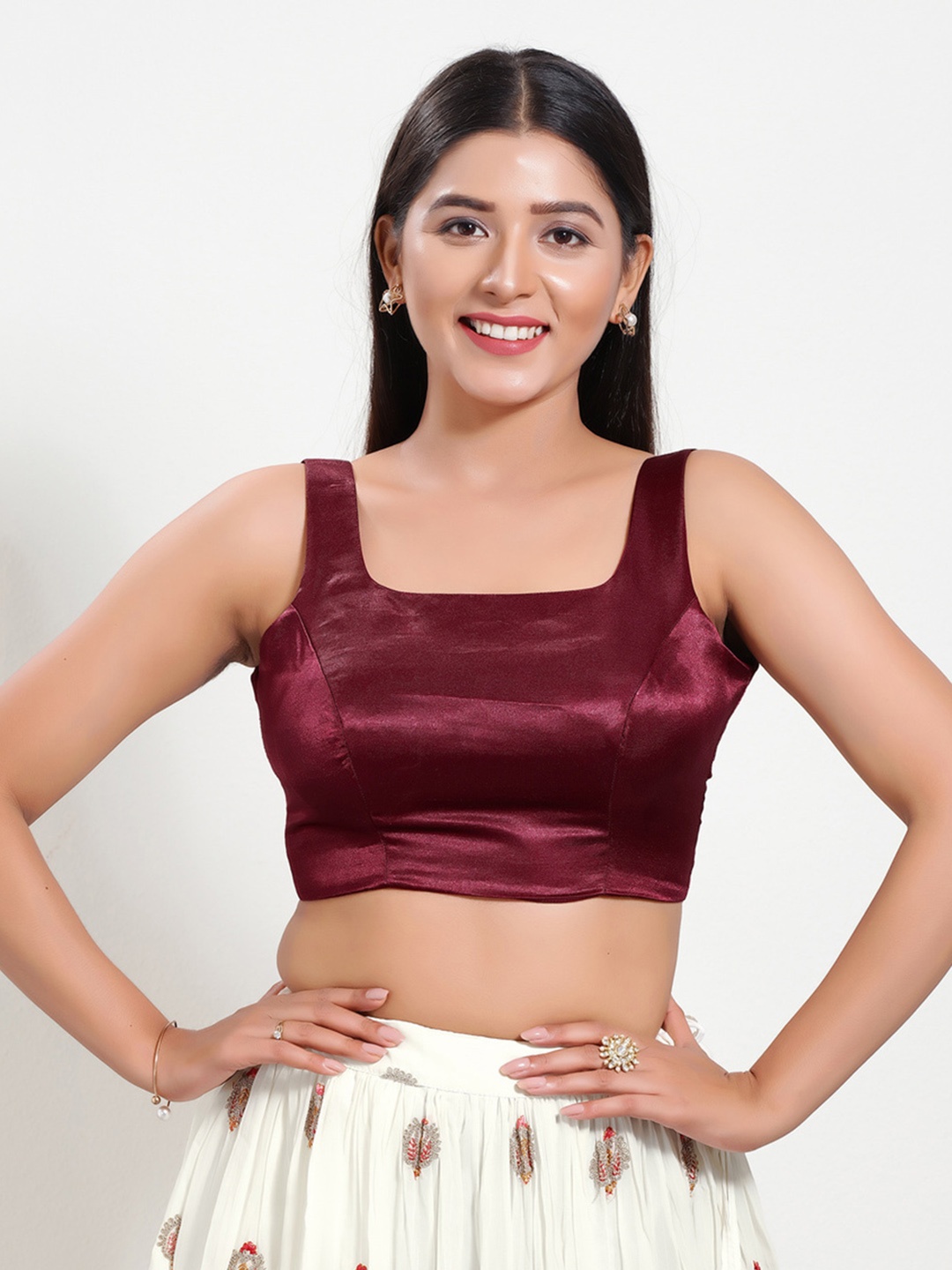 

VAMAS - THE DESIGNER BLOUSES Women Round Neck Padded Saree Blouse, Maroon