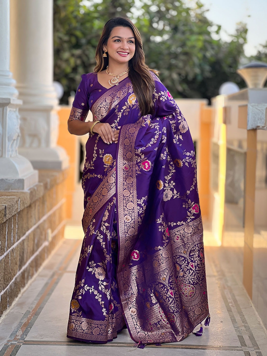 

Ekta Textiles Woven Design Zari Silk Banarasi Saree With Unstitched Blouse Piece, Blue