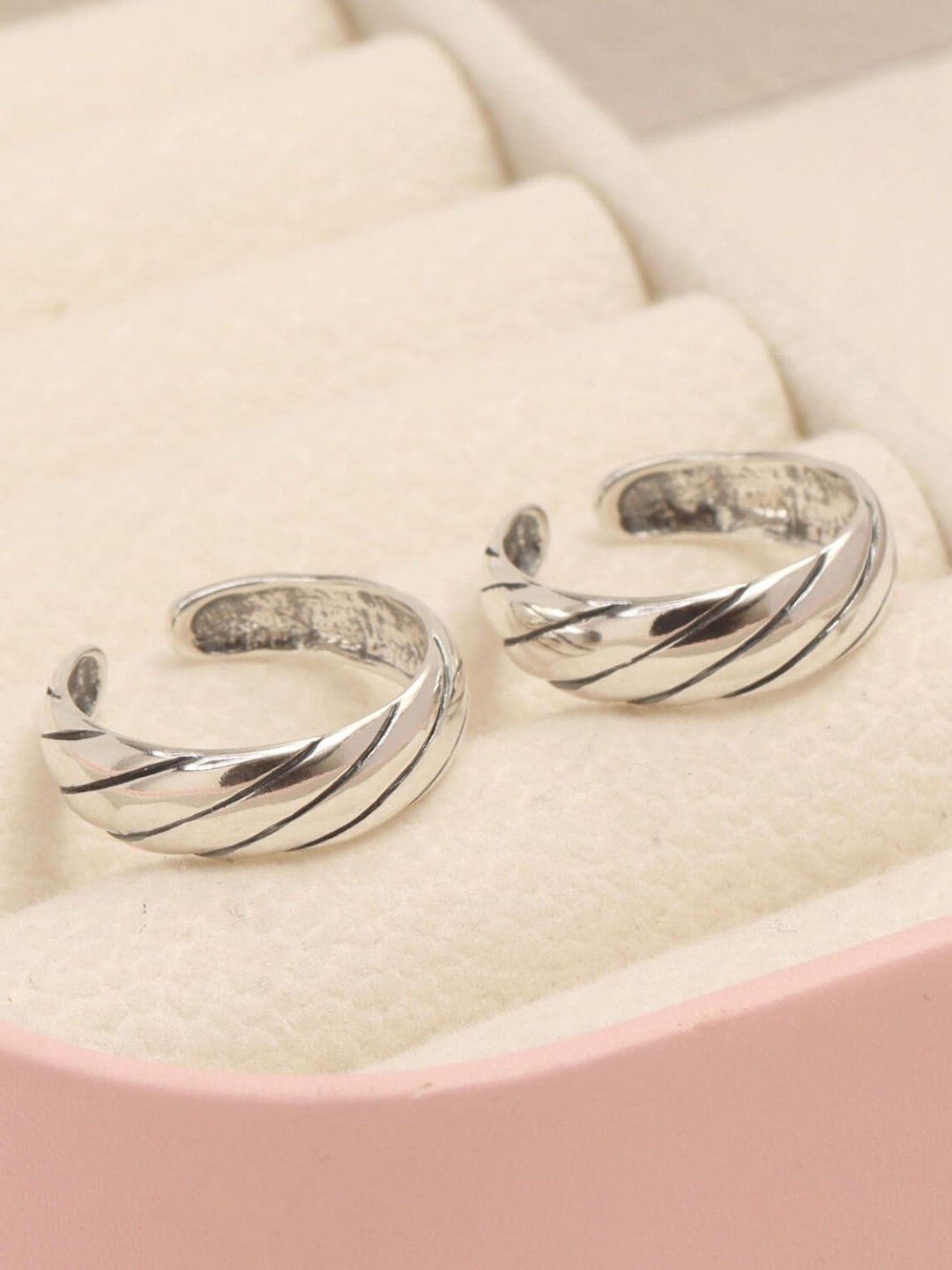 

LeCalla 925 Sterling Silver Rhodium-Plated Adjustable Twisted Toe Rings