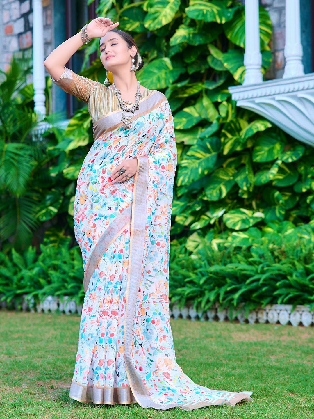 

Mitera Floral Zari Pure Cotton Saree, Blue