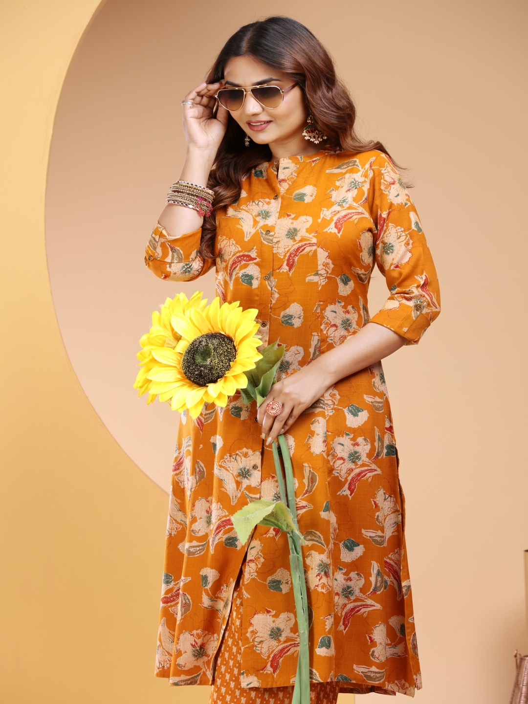 

COTTON CULTURE Floral Printed Mandarin Collar Straight Kurta With Palazzos, Mustard
