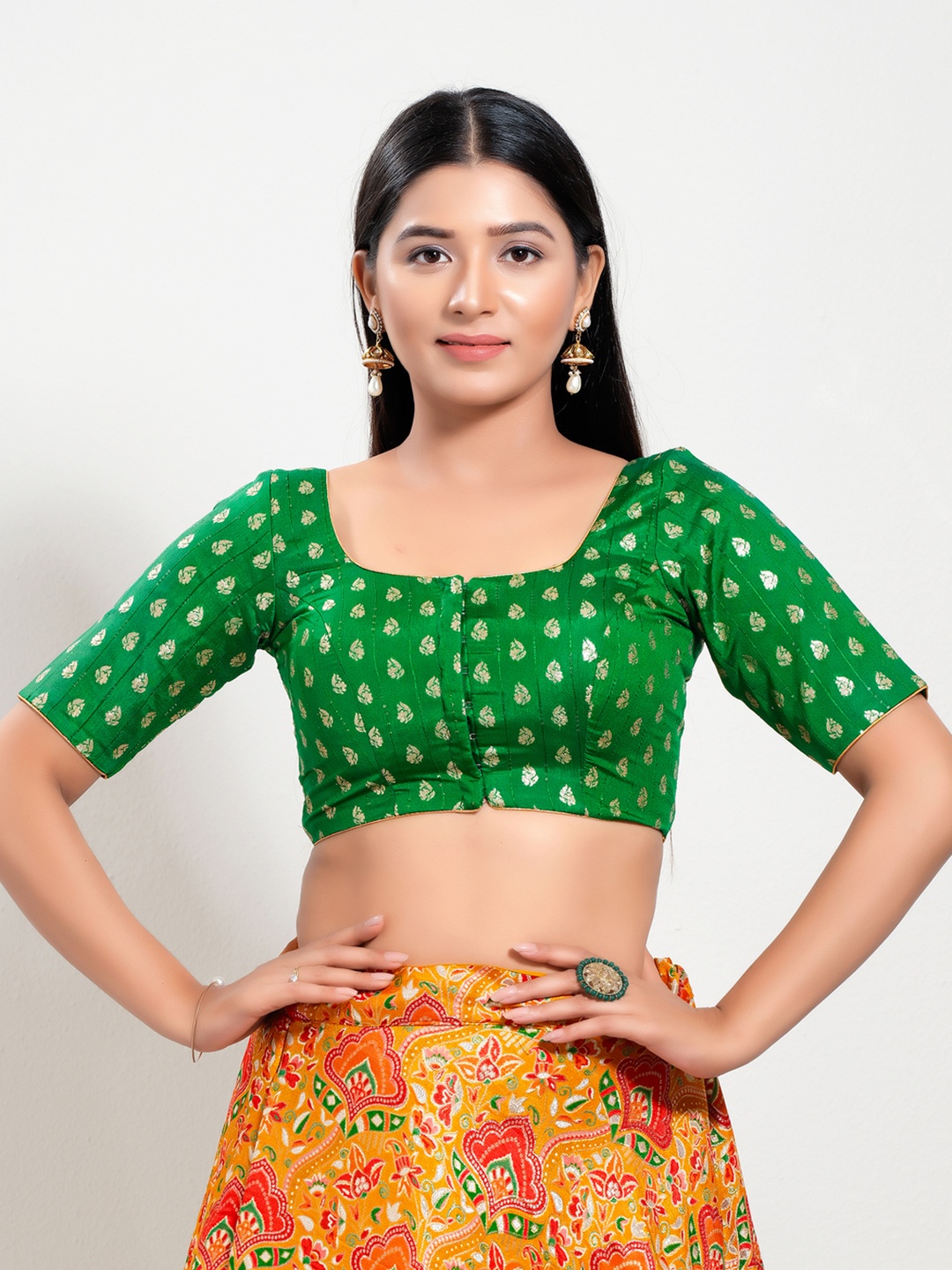 

VAMAS - THE DESIGNER BLOUSES Women Round Neck Padded Saree Blouse, Green
