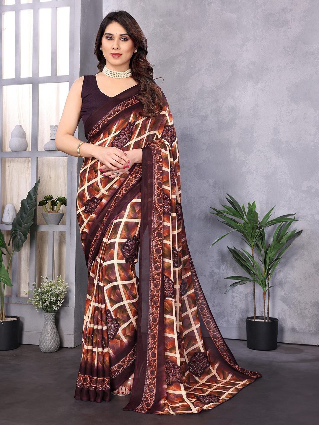 

Nirmohi Fashion Checked Poly Georgette Saree, Brown