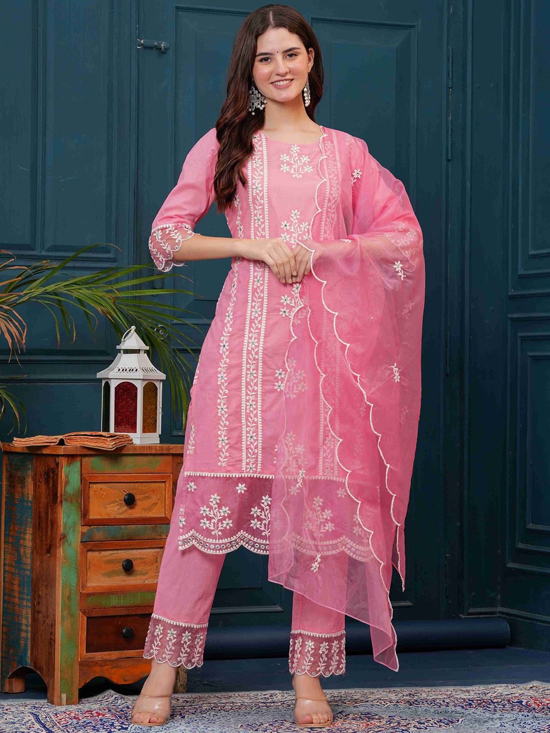 

ALEXEY JAY Floral Embroidered Thread Pure Cotton Straight Kurta With Trousers & Dupatta, Pink