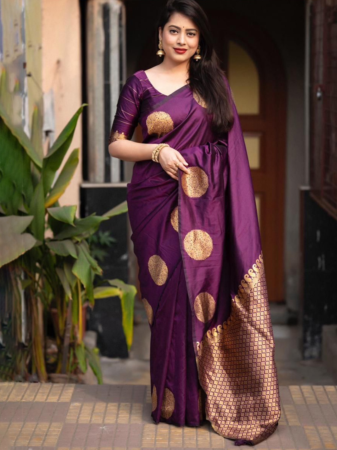 

PAYAL CREATION Woven Design Zari Banarasi Saree, Purple