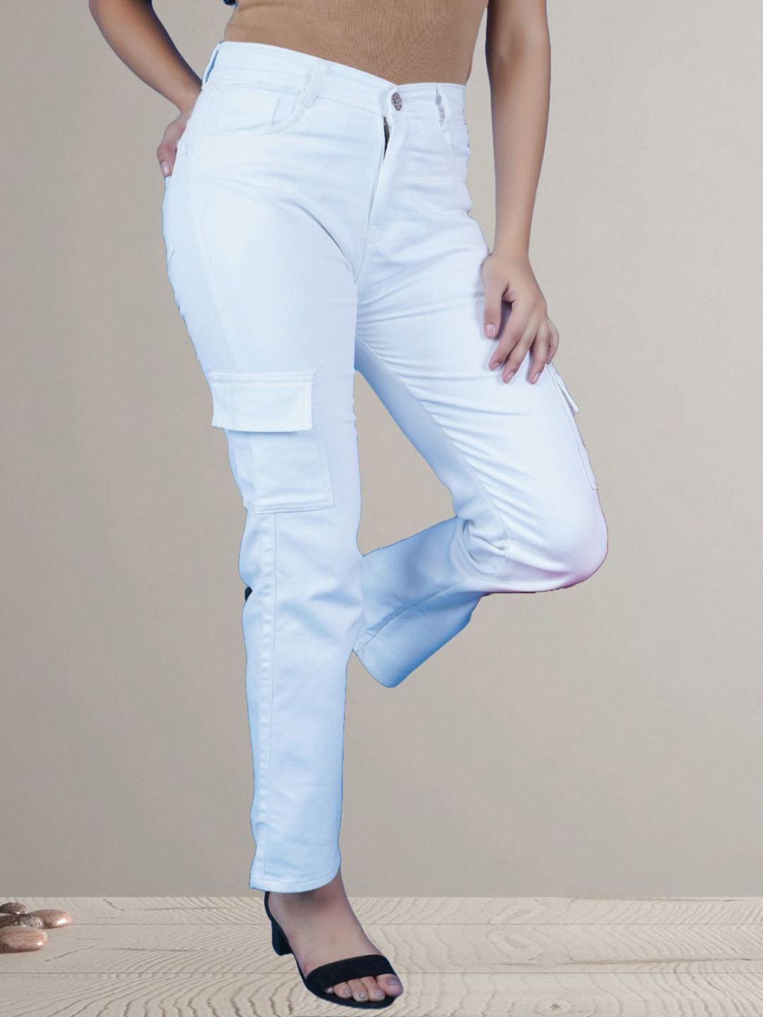 

LINARIA Women Classic Regular Fit Mid-Rise Cotton Cargo Styles Jeans, White