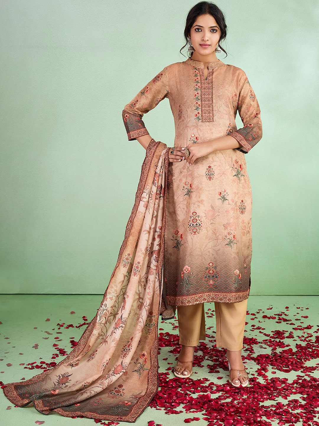 

SUAAC Floral Printed Mandarin Collar Straight Kurta With Trousers And Dupatta, Beige