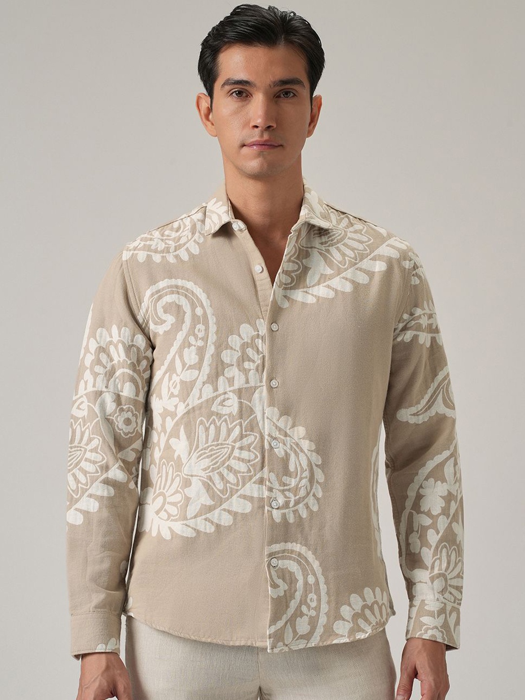 

Banana Club Men Ethnic Printed Classic Fit Cotton Casual Shirt, Beige