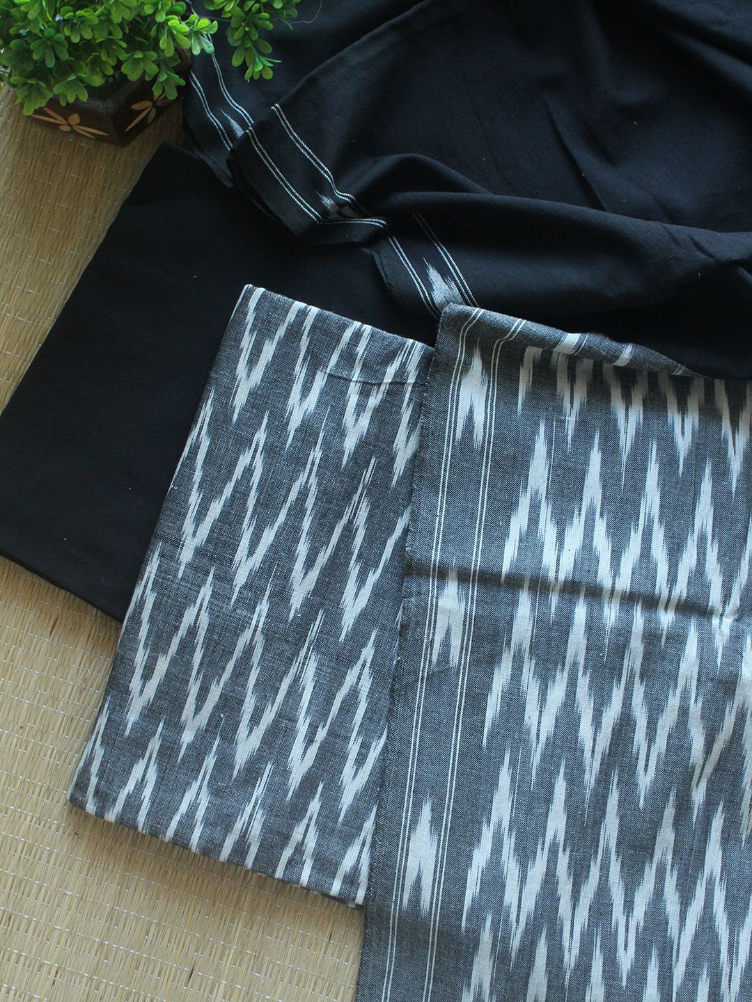 

Weaves of Tradition Chevron Printed Pure Cotton Unstitched Dress Material, Grey