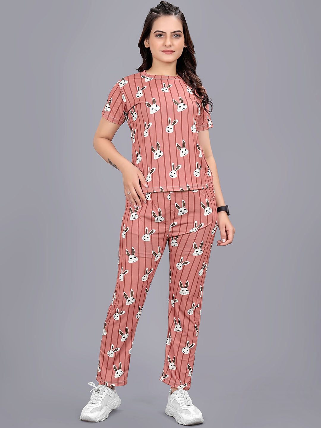 

SAKARMAA Animal Printed Round Neck T-Shirt With Trouser, Brown