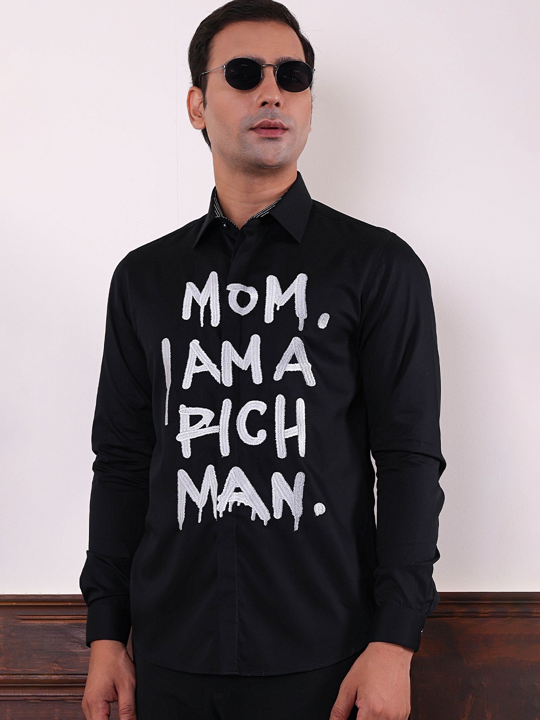 

ABKASA Men Classic Fit Spread Collar Typography Printed Cotton Casual Shirt, Black