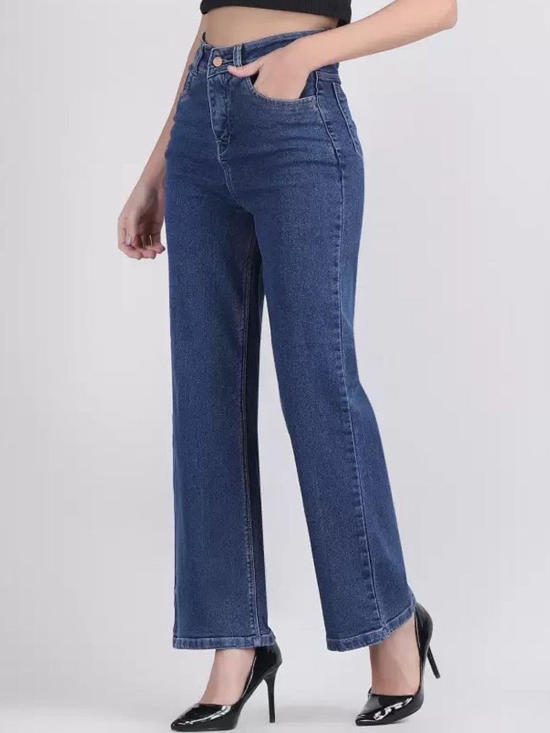 

LINARIA Women Cotton Classic Relaxed Fit Mid-Rise Low Distress Jeans, Blue
