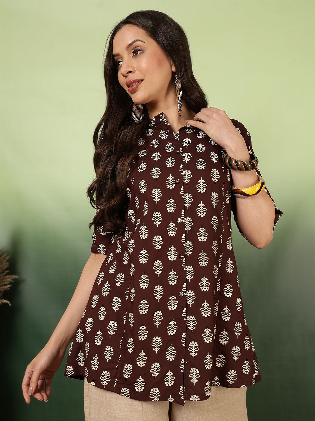 

Sangria Women Floral Printed Tunic, Maroon