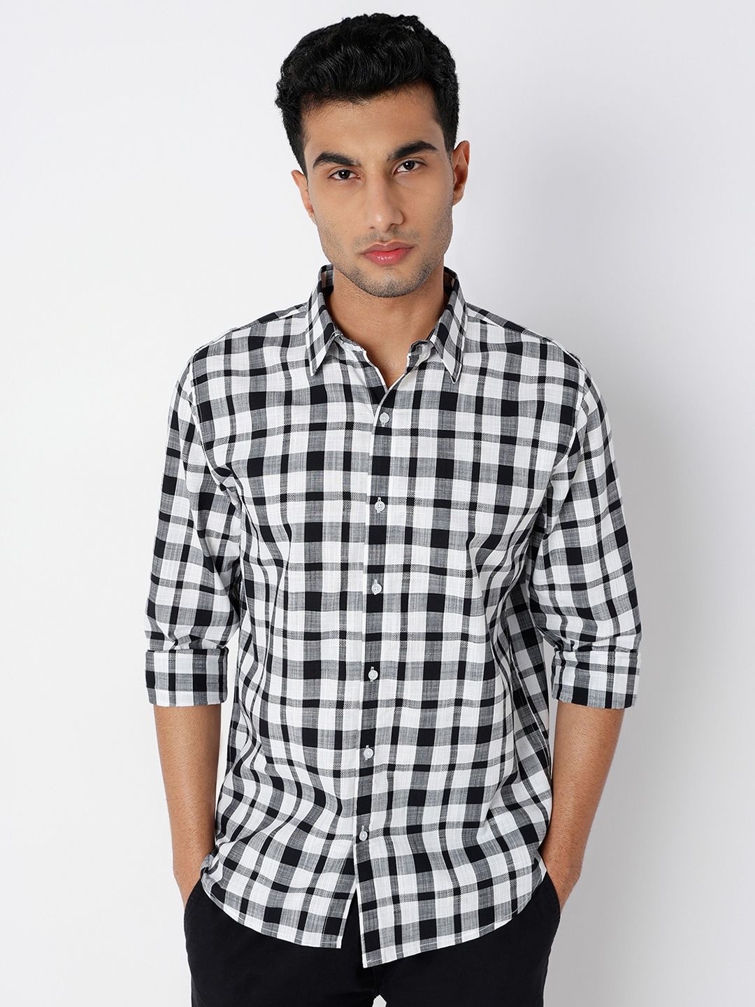 

MARK & ALBERT Men India Slim Fit Spread Collar Tartan Checked Cotton Linen Casual Shirt, Black