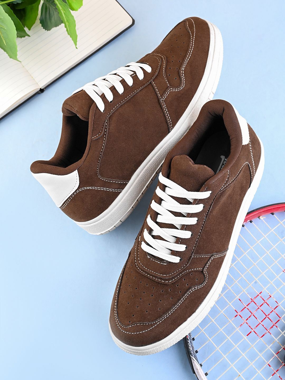 

The Roadster Lifestyle Co Men Casual Lace-Ups Sneakers, Brown