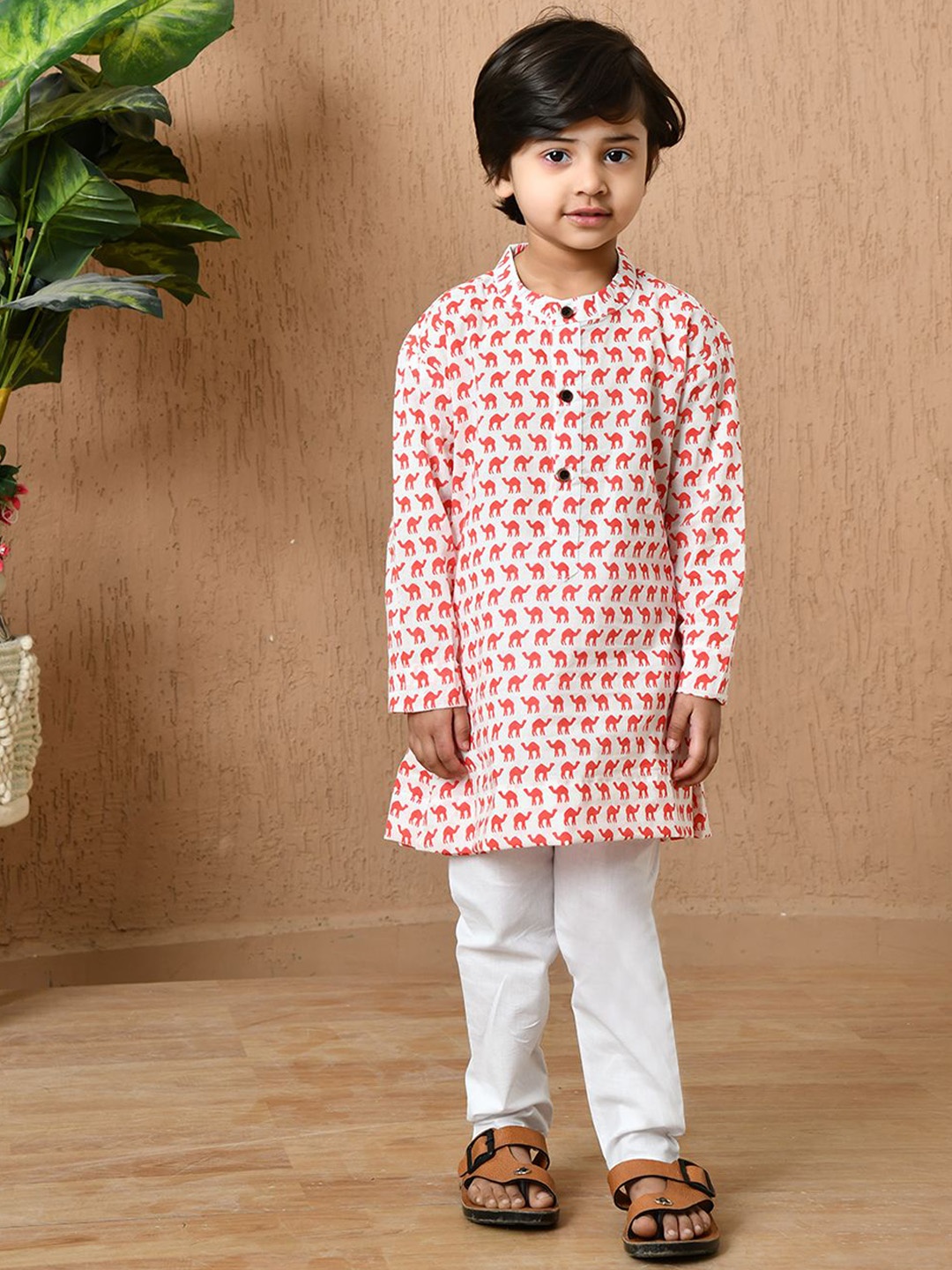 

BAESD Boys Animal Printed Band Collar Pure Cotton Straight Kurta With Pyjamas, Red
