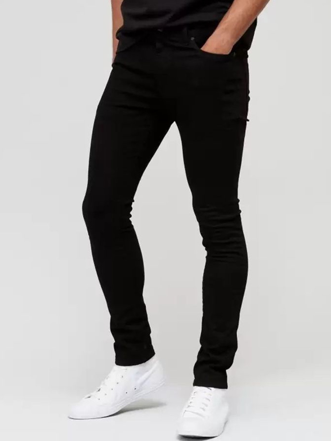

LINARIA Men Classic Slim Fit Jeans, Black