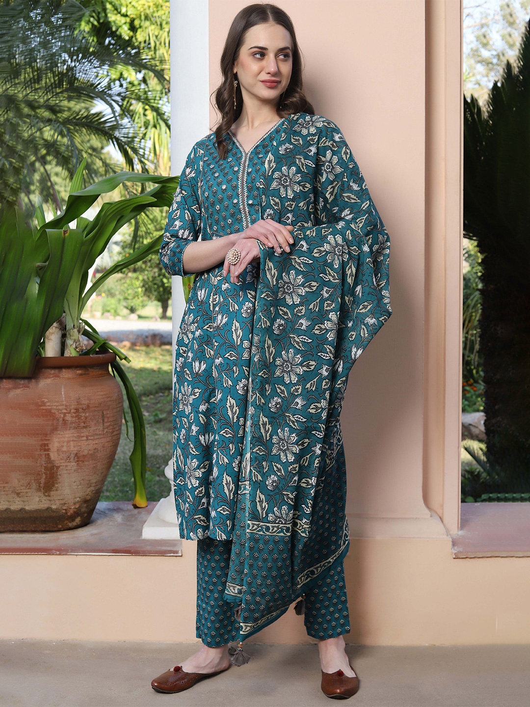 

Fourleaf Floral Printed V-Neck Pure Cotton A-Line Kurta with Trousers & Dupatta, Turquoise blue