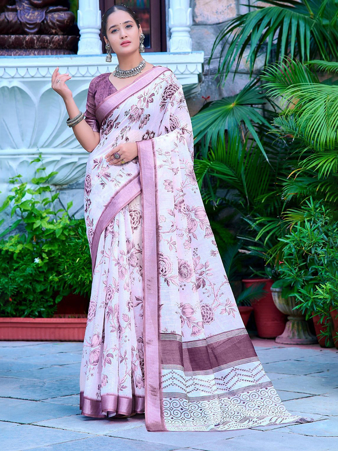 

Nimidiya Floral Printed Zari Pure Cotton Saree, White