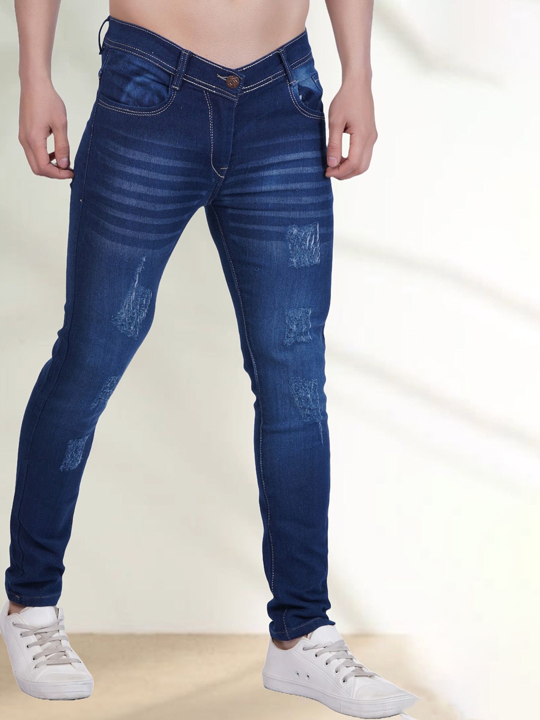 

LINARIA Men Cotton Classic Regular Fit Mid-Rise Low Distress Light Fade Jeans, Blue