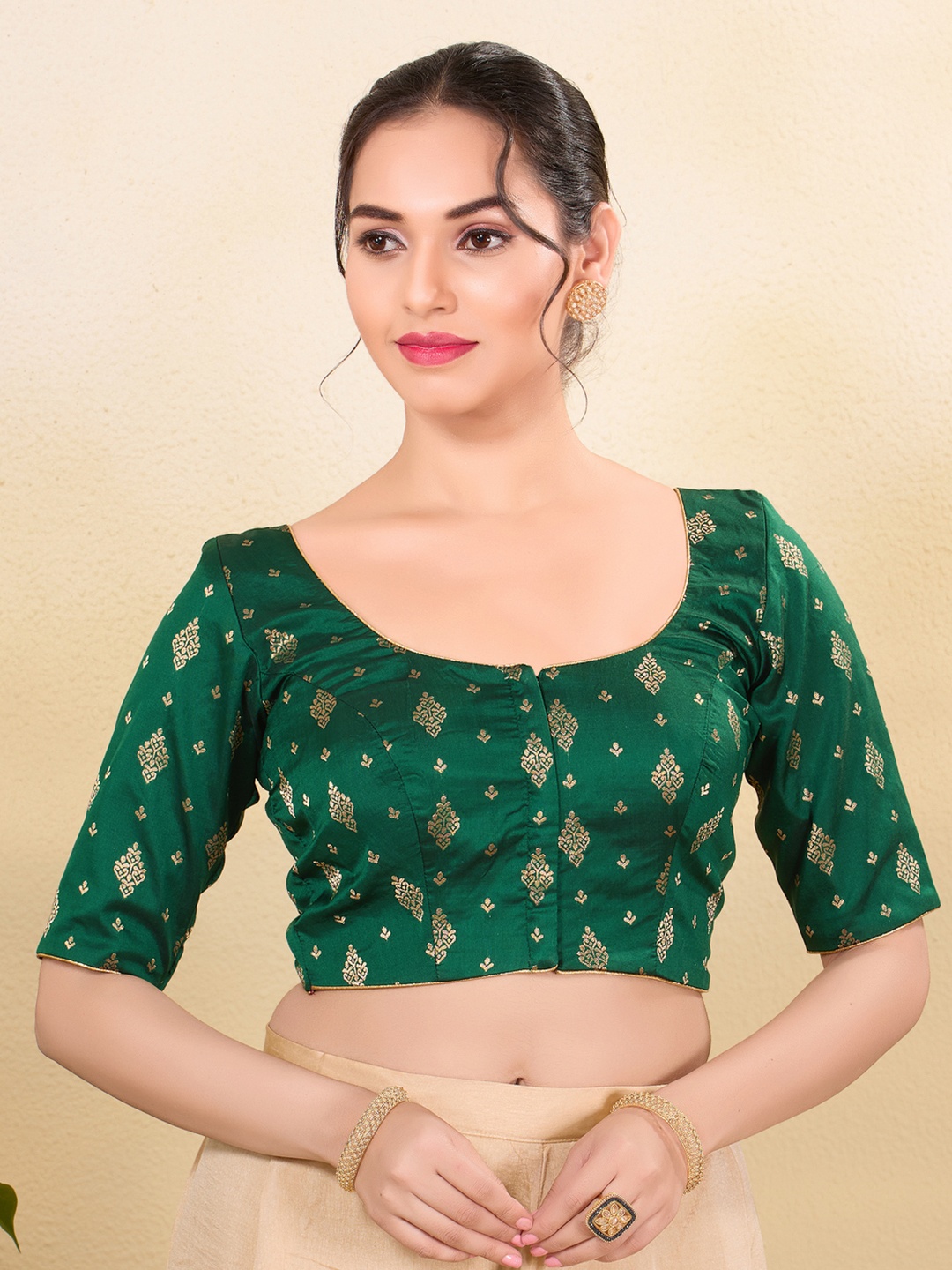 

VAMAS - THE DESIGNER BLOUSES Women Round Neck Padded Saree Blouse, Green