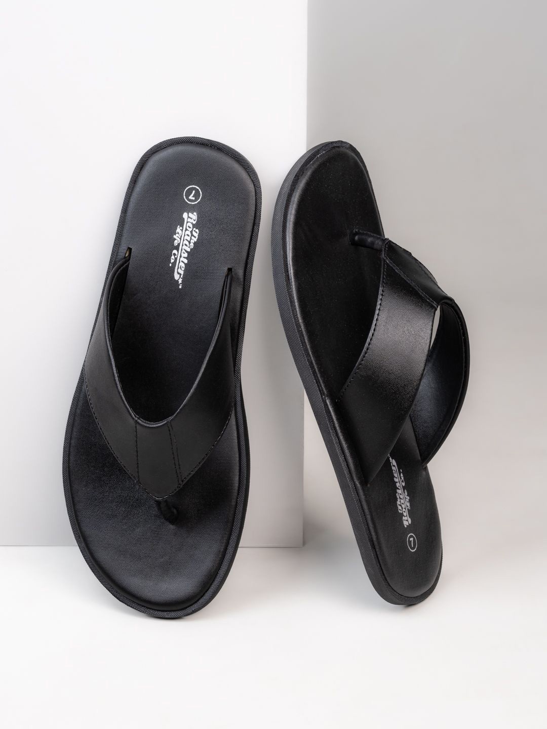 

The Roadster Lifestyle Co Men Synthetic Casual Solid Thongs Flip Flop, Black