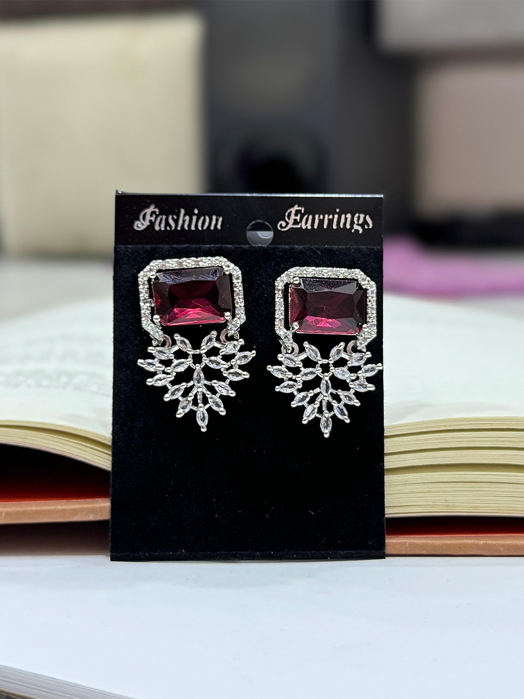 

AKLINA Rhodium-Plated American Diamond Studded Square Shaped Studs, White