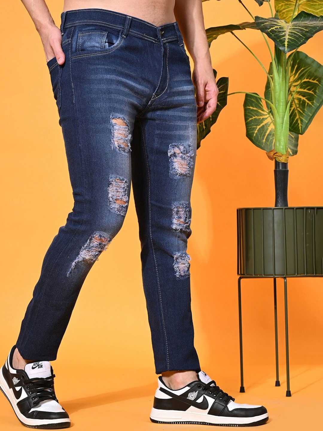 

LINARIA Men Classic Straight Fit Highly Distressed Heavy Fade Cotton Jeans, Blue