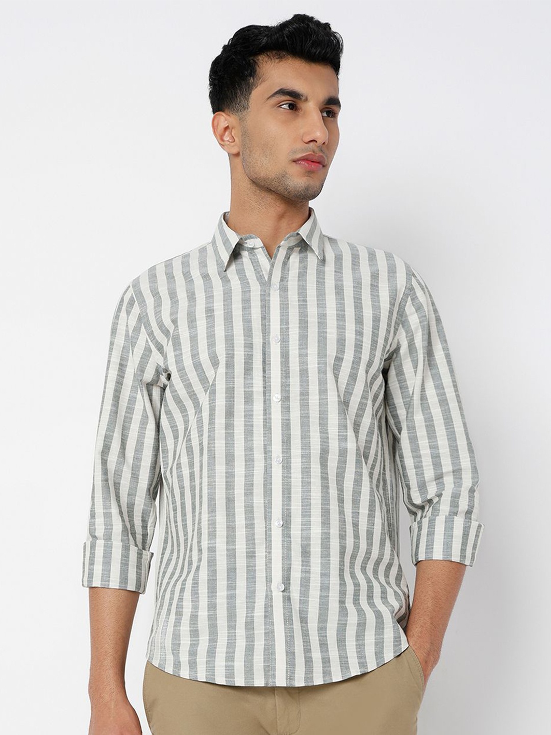 

MARK & ALBERT Men India Slim Fit Spread Collar Vertical Striped Cotton Linen Casual Shirt, Grey