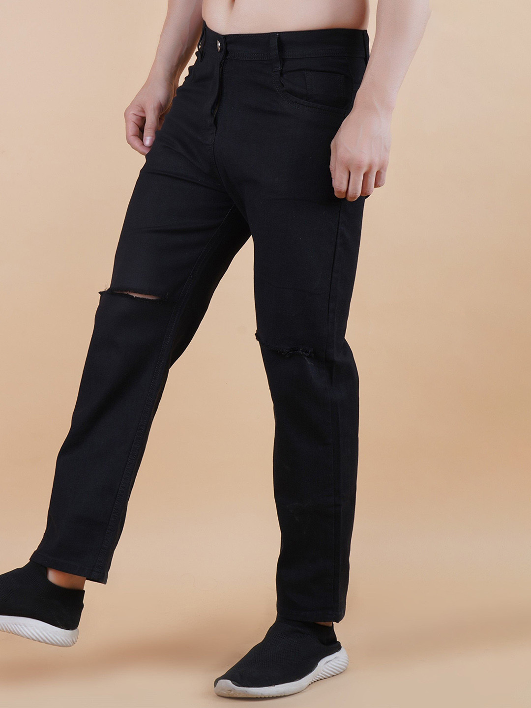 

LINARIA Men Classic Relaxed Fit Slash Knee Jeans, Black