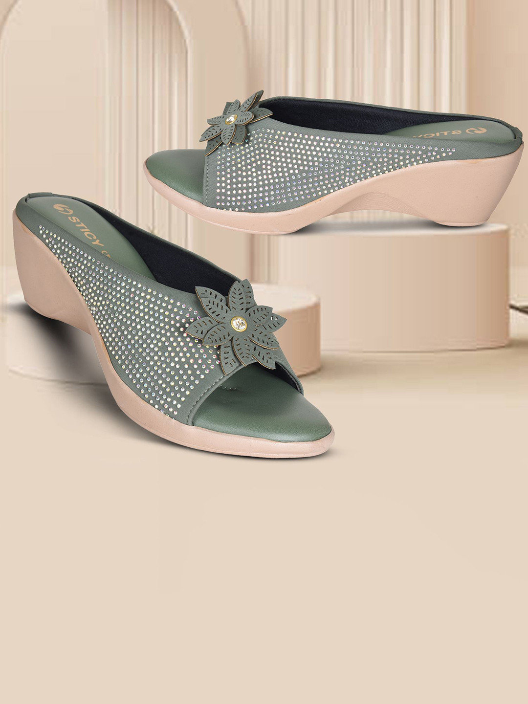

STICY Women Ethnic Wedge Sandals, Green