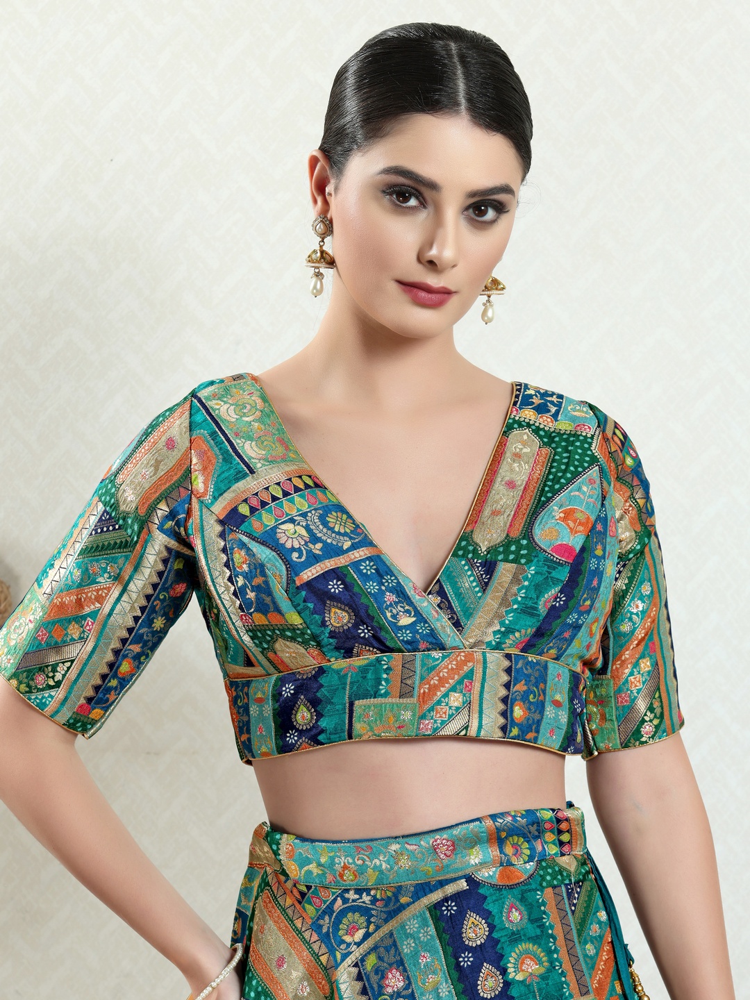 

VAMAS - THE DESIGNER BLOUSES Women V-Neck Padded Saree Blouse, Green