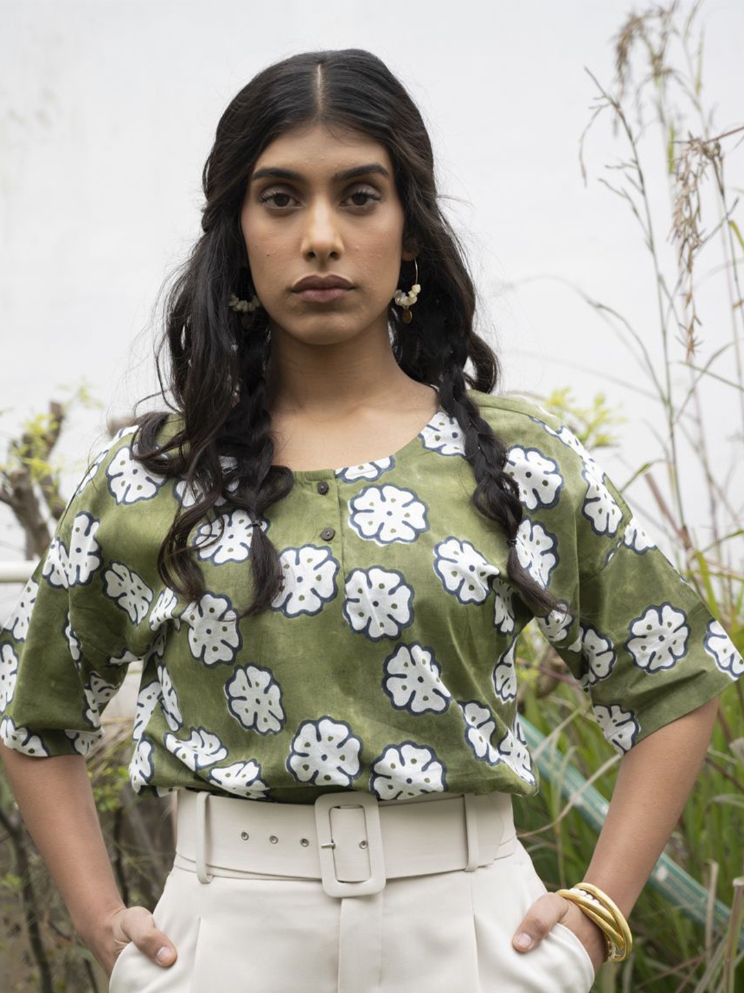 

WildMoss Floral Printed Pure Cotton Kurti, Olive