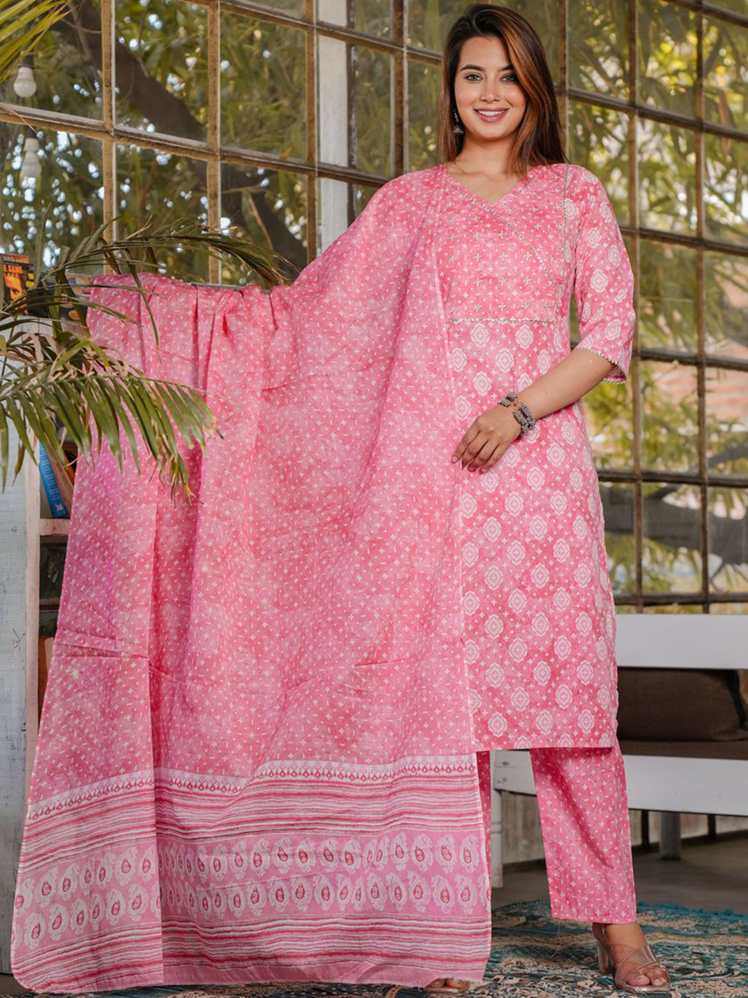 

SINGNI Floral Printed V-Neck Pure Cotton Straight Kurta With Trousers & Dupatta, Pink