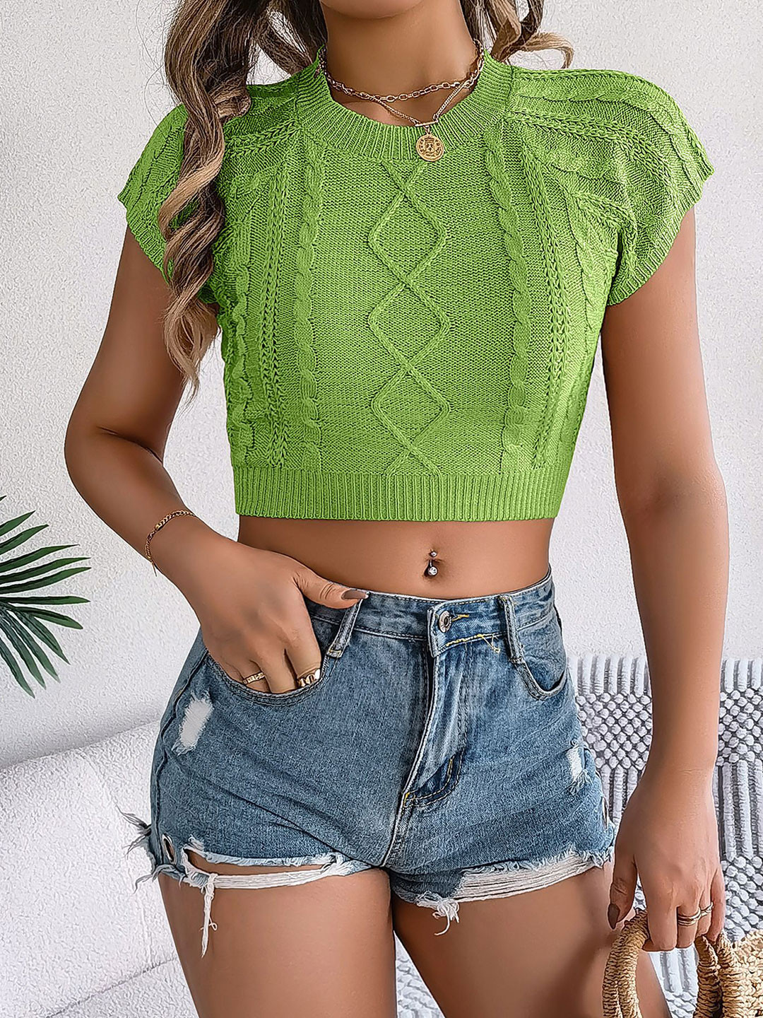 

StyleCast x Revolte Women Cable Knit Crop Pullover, Green
