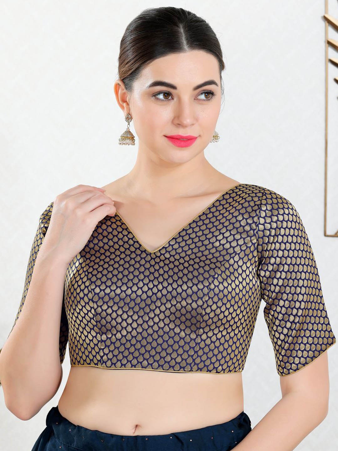 

VAMAS - THE DESIGNER BLOUSES Women V-Neck Padded Saree Blouse, Navy blue