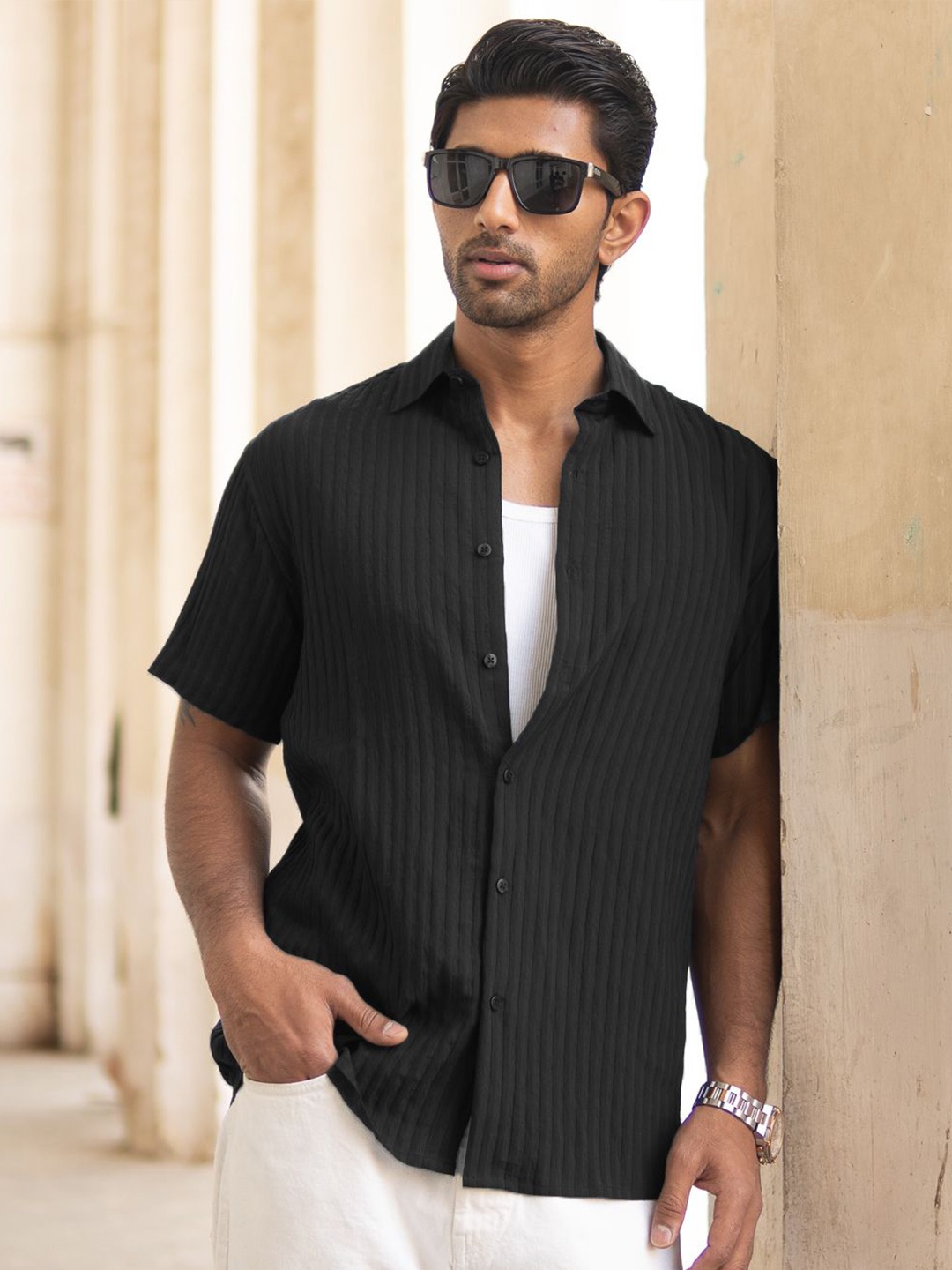 

Powerlook Men Regular Fit Spread Collar Textured Casual Shirt, Black