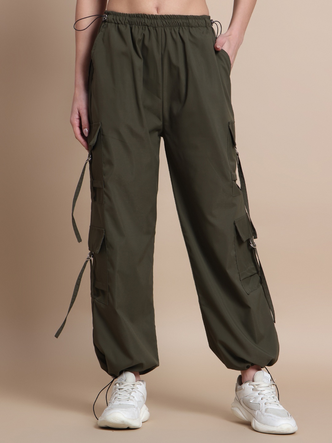 

Clevion Women Relaxed High-Rise Cargos Trousers, Green